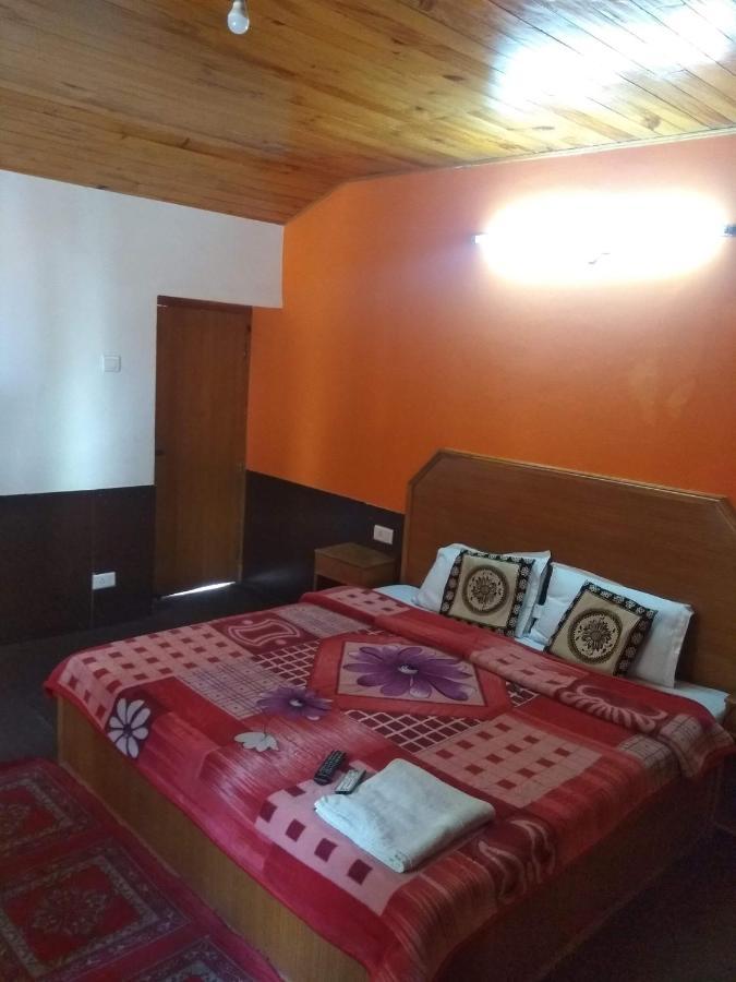 Hotel Hilltop Manāli Exterior foto